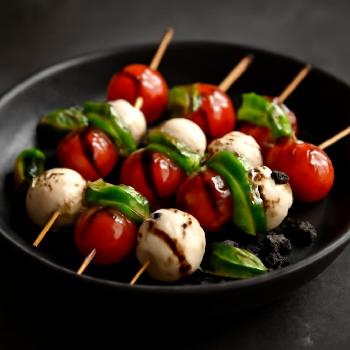 Speedy Caprese Skewers: A 10-Minute Delight