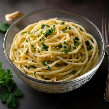 Speedy Garlic Parsley Pasta