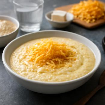 Creamy Cheddar Grits