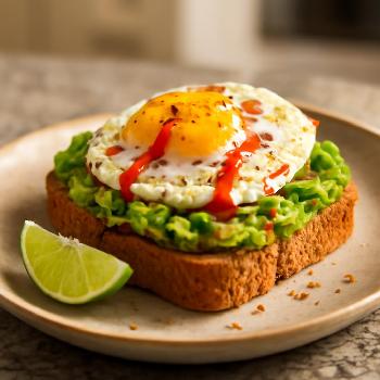 Spicy Sriracha Avocado Toast with Fried Egg