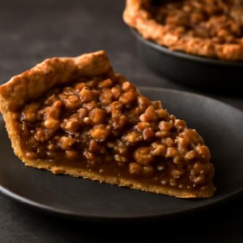 Classic Walnut Pie