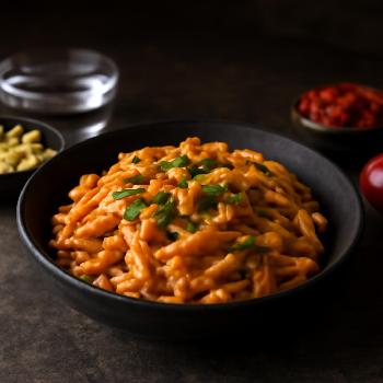 Dairy-Free Creamy Tomato Pasta with Cashew Sauce