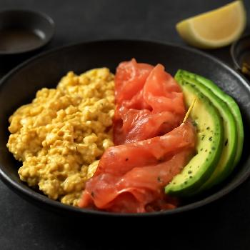 Paleo Scrambled Eggs with Smoked Salmon and Avocado