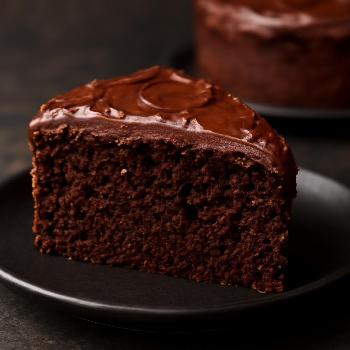 Rich Vegan Chocolate Cake